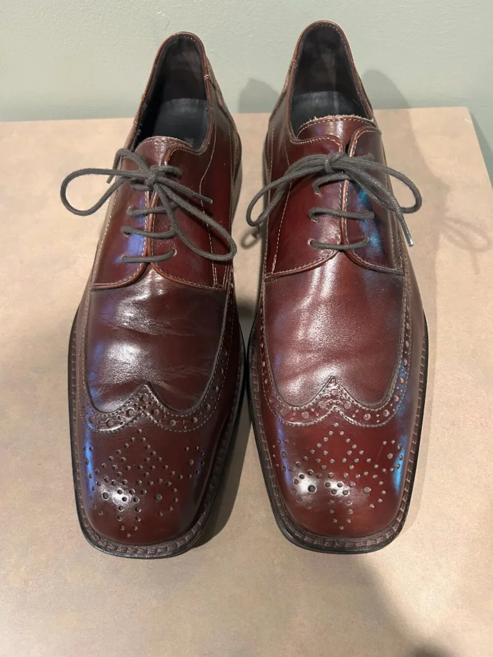 Men's Johnstone & Murphy Square Toe Wing Tipped Shoes - 10